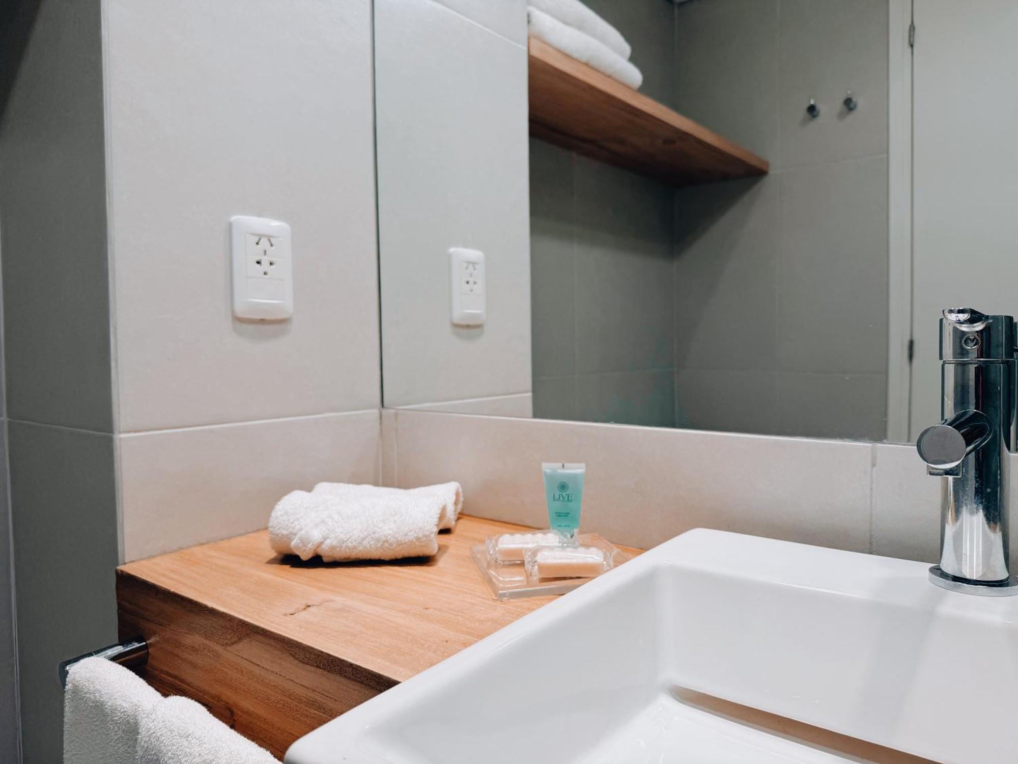 Live Hotel Boutique (Adults Only) 埃斯特角城 外观 照片